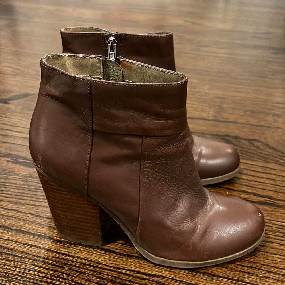 Reaction Kenneth Cole Bootie